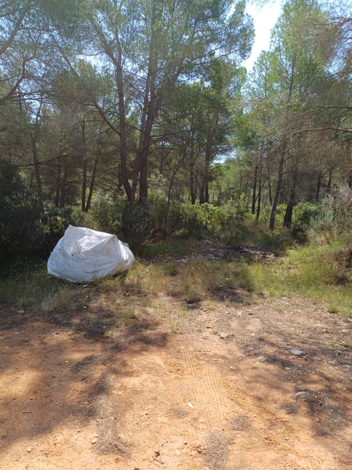 Un autre sac est apparu près de l'urbanisation d'El Balcó.