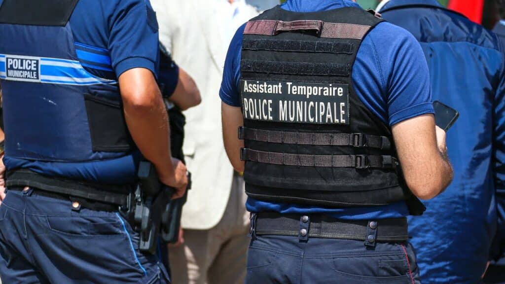 "Surtout par pragmatisme": le maire socialiste d'Annonay fait le choix d’armer sa police municipale