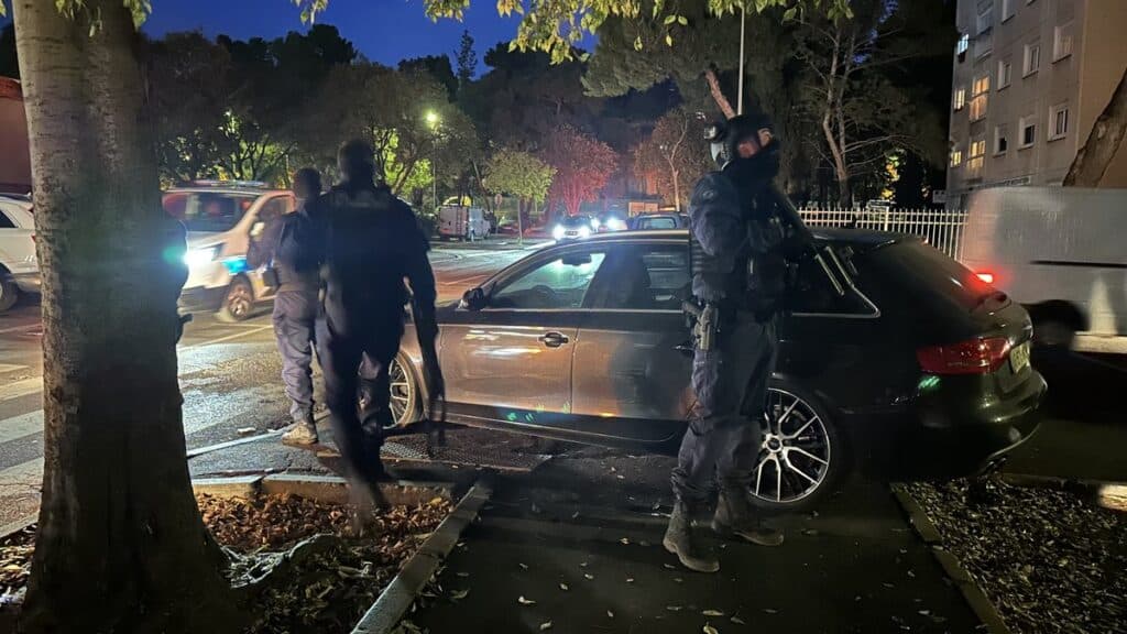 , « Notre rôle est de leur pourrir la vie » : une nuit avec les hommes de la nouvelle brigade anti-stup de la police municipale de Béziers