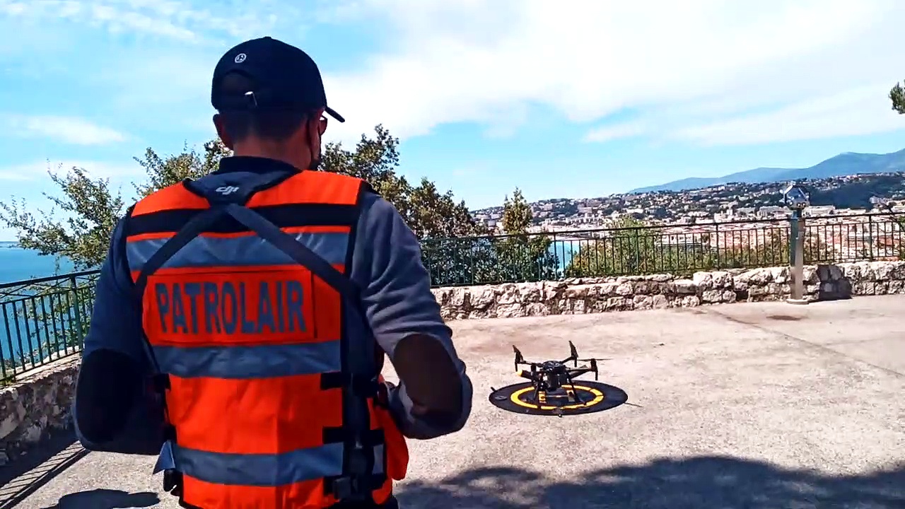 Dailymotion Présentation des drones de surveillance de la police municipale de Nice 1/3