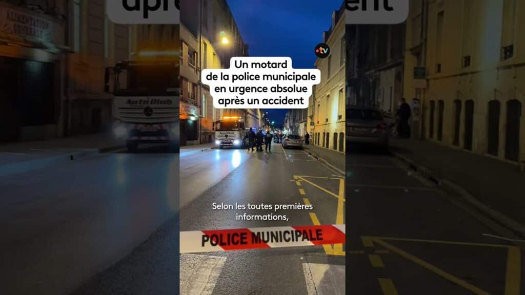 Un motard de la police municipale en urgence absolue après un accident 🚨