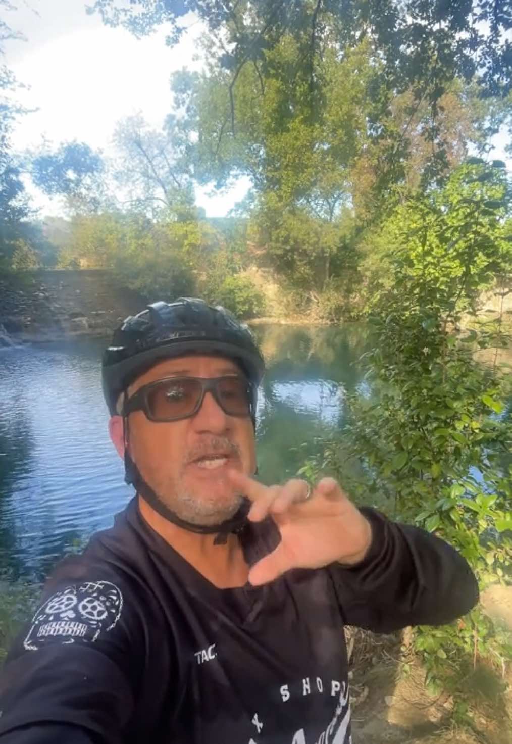 , Tiktok (décharge sauvage): Énorme, découverte au bord du Salaison à Saint Aunès