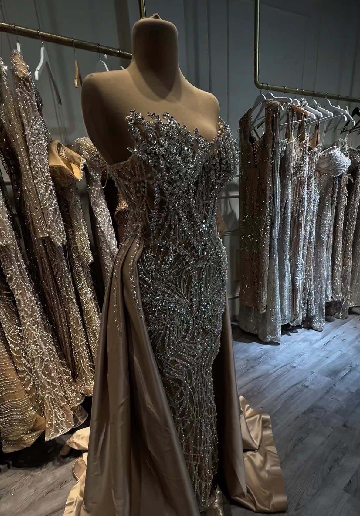 , vertidos ilegales; Le luxe est dans les moindres détails.