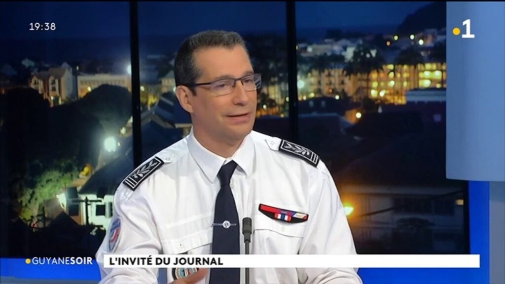 Le commissaire Thierry Guignet Doron présente le dispositif sécurité pour les vacances à Cayenne