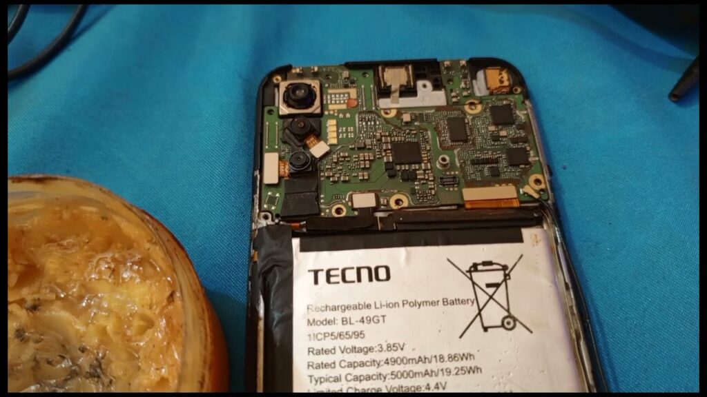 Comment détecté un court circuit sur la plaquette d'un appareil électronique ?