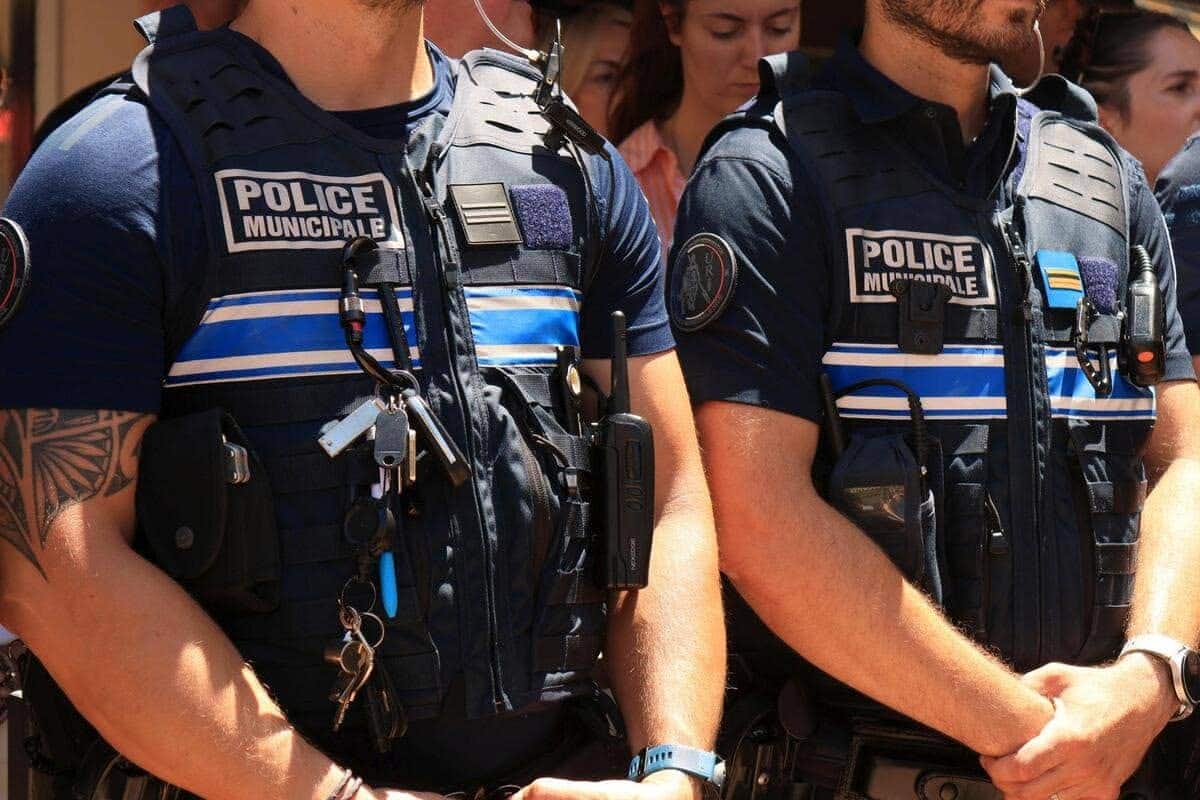 Pinterest Accessible tout l’été de 8 h 30 à minuit : un poste de police municipale rouvert dans le Vieux-Nice