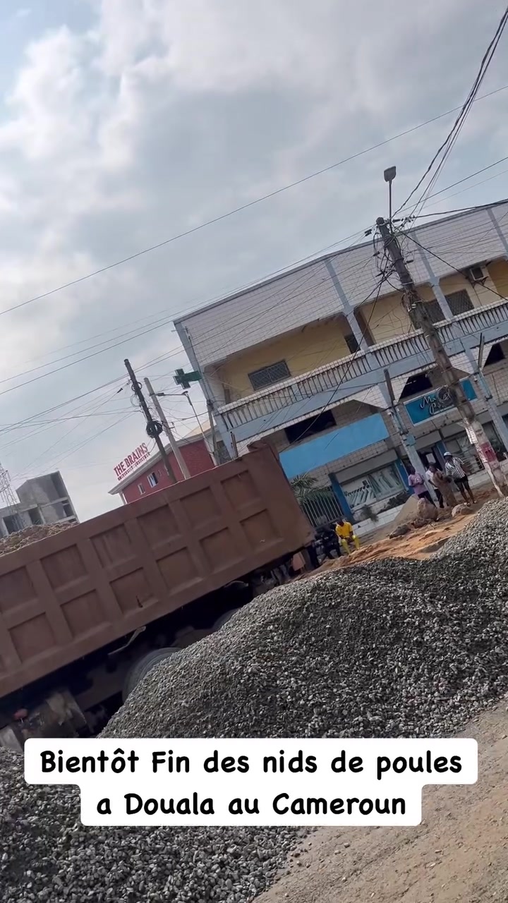 , Tiktok (nids-de-poules): DOUALA ~ Makepe parcours Vita . Bientôt la fin des nids de poules