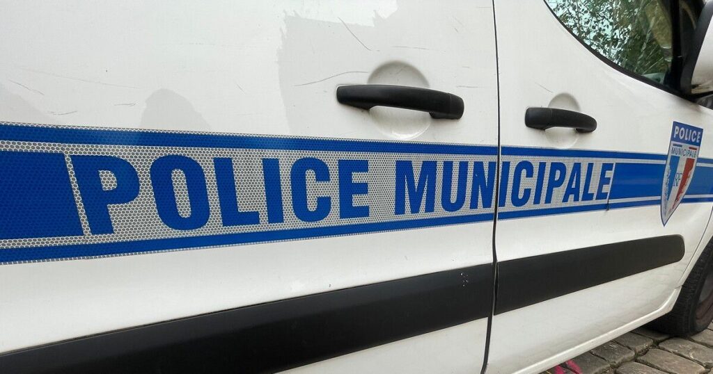 , Deux véhicules de la police municipale incendiés à Saint-Martin-d’Hères