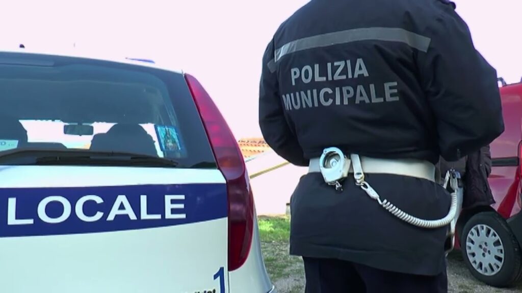 Sant'Agata Militello: il comandante della Municipale annuncia le dimissioni. Problemi di indennità?